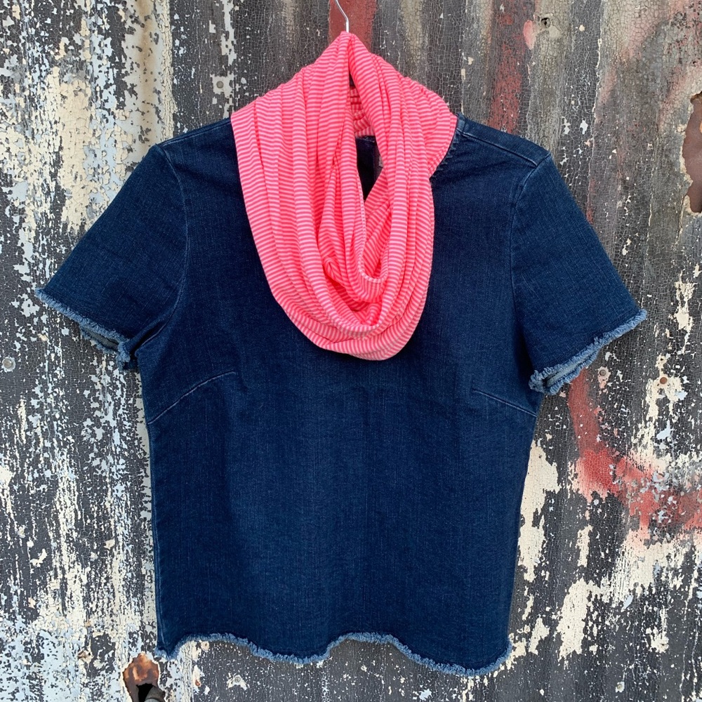 Raw edge cropped denim top
